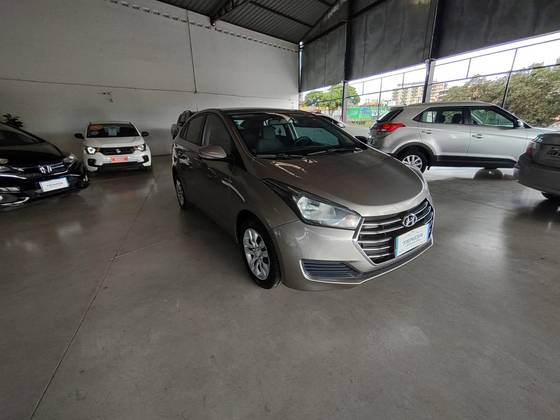 HYUNDAI HB20S 1.6 COMFORT PLUS 16V FLEX 4P AUTOMÁTICO